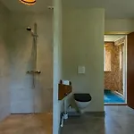 펜션 Historic On 17,000 M2 Natural Grounds