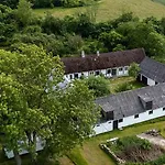 펜션 Historic On 17,000 M2 Natural Grounds