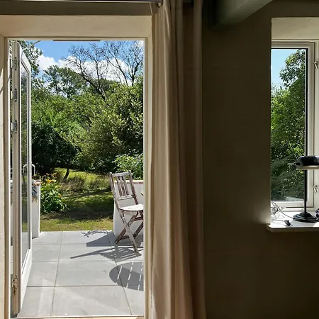 Nyaraló Historic On 17,000 M2 Natural Grounds *